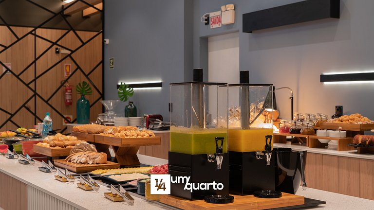 Loft prox. Arena Condá by ¼ UmQuarto